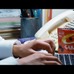 亀田興毅がチョコレート「ギャバ」動画で営業マンに