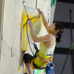スポーツクライミング日本選手権リード競技大会で決勝の壁を登る小武芽生（2017年3月5日）