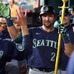 【MLB】マリナーズの正捕手ローリーが「魚雷バット」でアーチ連発　ジャッジに2本差の両リーグトップ11号ソロ、12号満塁弾