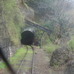車内から撮影した第一神梅トンネル。当日は小雨がパラついていたため、ワイパーが動いていた