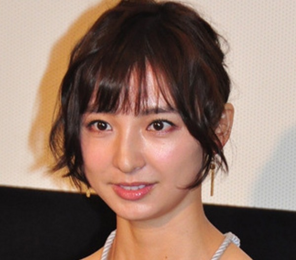 篠田麻里子 Pon 卒業 本当に幸せ者 Cycle やわらかスポーツ情報サイト
