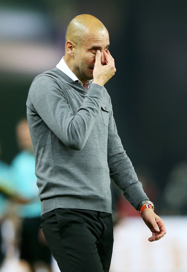 バイエルンのグアルディオラ監督、ポカール優勝に男泣き 2枚目の写真