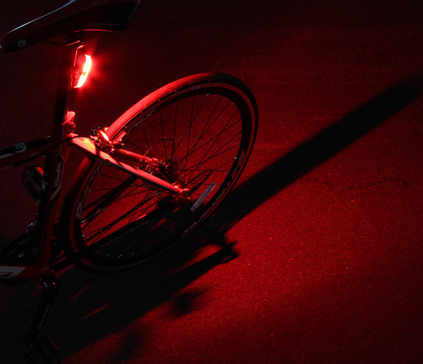 自転車 光る