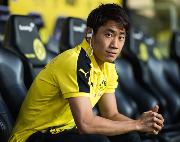 香川真司 僕もいつか指導者に Exile Usa 岡田武史との豪華3ショット Cycle やわらかスポーツ情報サイト