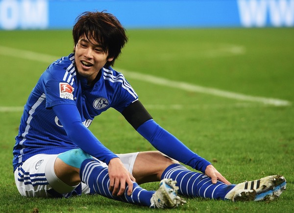 吉田麻也 内田篤人と再会に喜び 生きてたよ 岡崎慎司 大迫勇也と4ショット披露 5枚目の写真 画像 Cycle やわらかスポーツ情報サイト