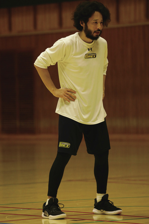 宇都宮ブレックスとアルバルク東京のデジタル写真集 女性ファッション誌 Oggi が発売 8枚目の写真 画像 Cycle やわらかスポーツ情報サイト