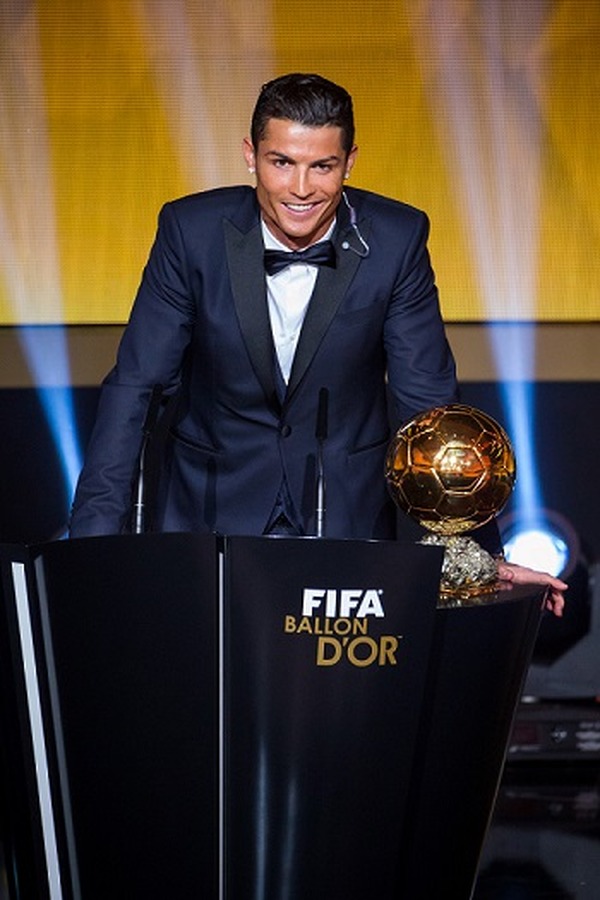 C・ロナウドにダイヤが散りばめられた「マーキュリアルCR7 レア