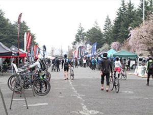 インターマックスが神宮外苑で開催の試乗会「プレミアム・バイク・インプレッション」に出展 画像