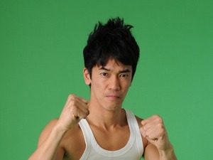 世界マスターズ陸上、4×100mリレーで金メダルの武井壮、大会翌日から始動 画像