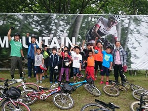 【自転車】山本幸平が考案したMTBミニコース、故郷・北海道幕別町に完成 画像