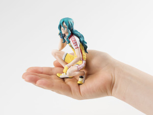 「弱虫ペダル」巻島裕介の手のひらサイズのフィギュア…オフの一瞬を切り取り立体化 画像