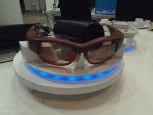 スマートグラスで家電を制御…村田製作所【CEATEC 2015】 画像