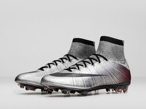 ナイキ、クリスティアーノ・ロナウドを讃える製品「マーキュリアル スーパーフライ CR7 キニェントゥス」 画像