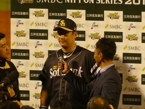 ビデオ判定までもつれた李大浩の本塁打…「この判定が試合を左右した」 画像