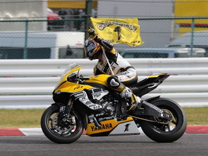 ヤマハ・中須賀克行が連勝、前人未到の4連覇…全日本ロードレース最終戦 画像