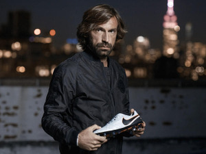 ナイキ、伝統と技術が融合した「ティエンポ レジェンド 6」 画像