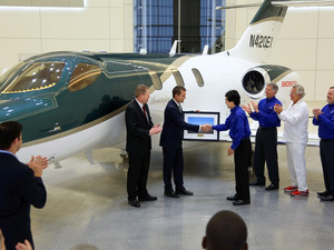 ホンダジェット、引き渡しを開始 画像