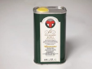 トスカーナの自転車工房の畑からできたオリーブオイルが実においしそう 画像