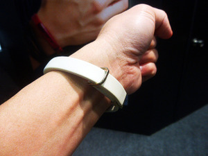 睡眠の質から心拍数まで24時間記録するトラッカー「UP3」…ウェアラブルEXPO 画像