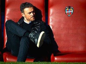 バルセロナのエンリケ監督、国王杯決勝進出に「ファンの皆さんも慣れている」 画像