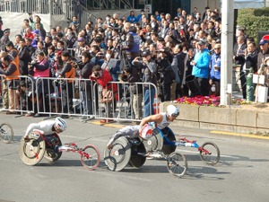 東京マラソン2016、車いすレースで洞ノ上浩太が2位！優勝はクート・フェンリー 画像