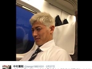 川崎フロンターレ・谷口彰悟、白銀髪にイメチェン…中村憲剛「ちょっと見慣れてきた。笑」 画像