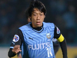 川崎フロンターレ・中村憲剛、大久保嘉人のイタズラに涙目 画像