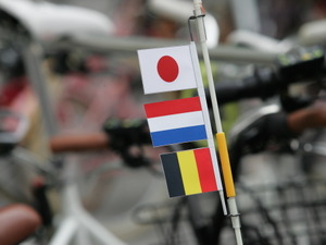日常を取り戻したベルギーに自転車で来て…都内自転車イベントで大使 画像