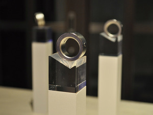 世界初指輪型ウエアラブルデバイスRing、限定店舗が表参道ヒルズにオープン 画像