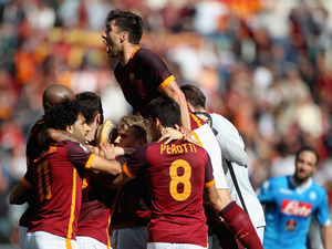 ローマがナポリに勝利、ユベントスのセリエA5連覇が決定 画像