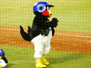 ヤクルト連敗ストップ、つば九郎もブログで喜び「みんなえみふる」 画像