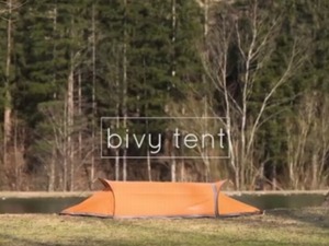 ハンモック、テント、雨避けポンチョにも！“フライングテント”が超便利 画像