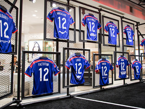 【FIFAワールドカップ2014ブラジル】アディダス、Wカップ円陣コラボTシャツ、新宿伊勢丹で発売開始 画像