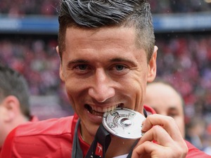 レヴァンドフスキ、監督に感謝「バイエルンで多くを学んだ」 画像