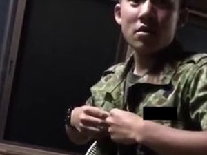 寝ている自衛隊員に“起床ラッパの音声”を聞かせたら…？ 画像