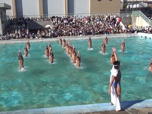 山城高校ウォーターボーイズが演じる『アナ雪』が鳥肌モノ 画像