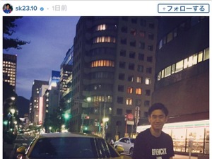 香川真司、ドルトムントカラー？のベンツで「海辺を走りたい」 画像
