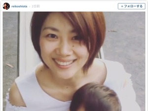 潮田玲子、息子が初すべり台も「テンション高いのは私だけ」 画像