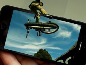 iPhoneが3D化するキット 画像