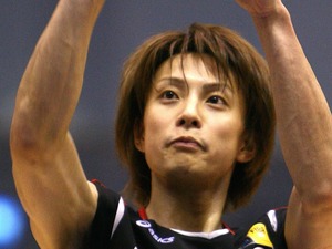 五十嵐圭、夫人・本田朋子の33歳の誕生日祝い「燦々と輝く日々となるよう」 画像