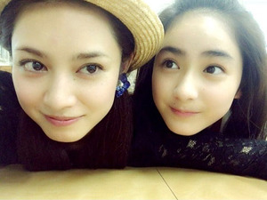 平祐奈、姉・愛梨のサプライズ登場に驚き!ツーショット公開 画像