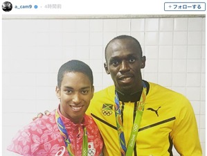 ケンブリッジ飛鳥、ボルトと肩を組む写真…次は「100mの決勝で一緒に走りたい」 画像