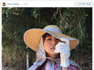 桐谷美玲、「農家スタイル」でセクシー目線 画像