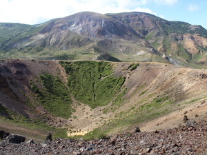 【小さな山旅】小さな富士山をお鉢巡り…福島県・吾妻小富士（2） 画像