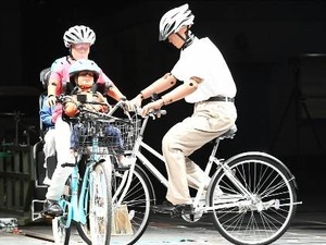JAF、自転車同士の出会い頭衝突についての危険性を検証 画像