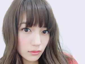 川口春奈、自撮り写真を公開…「美人すぎて震えた」と反響 画像