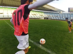 子どもの目線で撮影された「選手視点映像」公開…U-12世代サッカー大会 画像