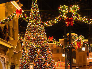 【ディズニー】クリスマスのパークで想い出を残そう！厳選フォトスポット＜夜＞ 画像