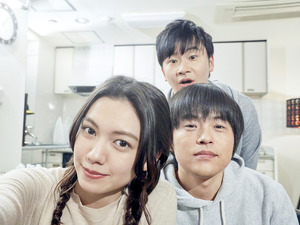 二階堂ふみ＆バカリズム＆オードリー若林が仲良し3人組に!? 新感覚ドラマ「住住」登場 画像