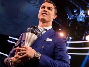 ロナウドがFIFA最優秀選手賞を受賞「最高の1年だった」 画像